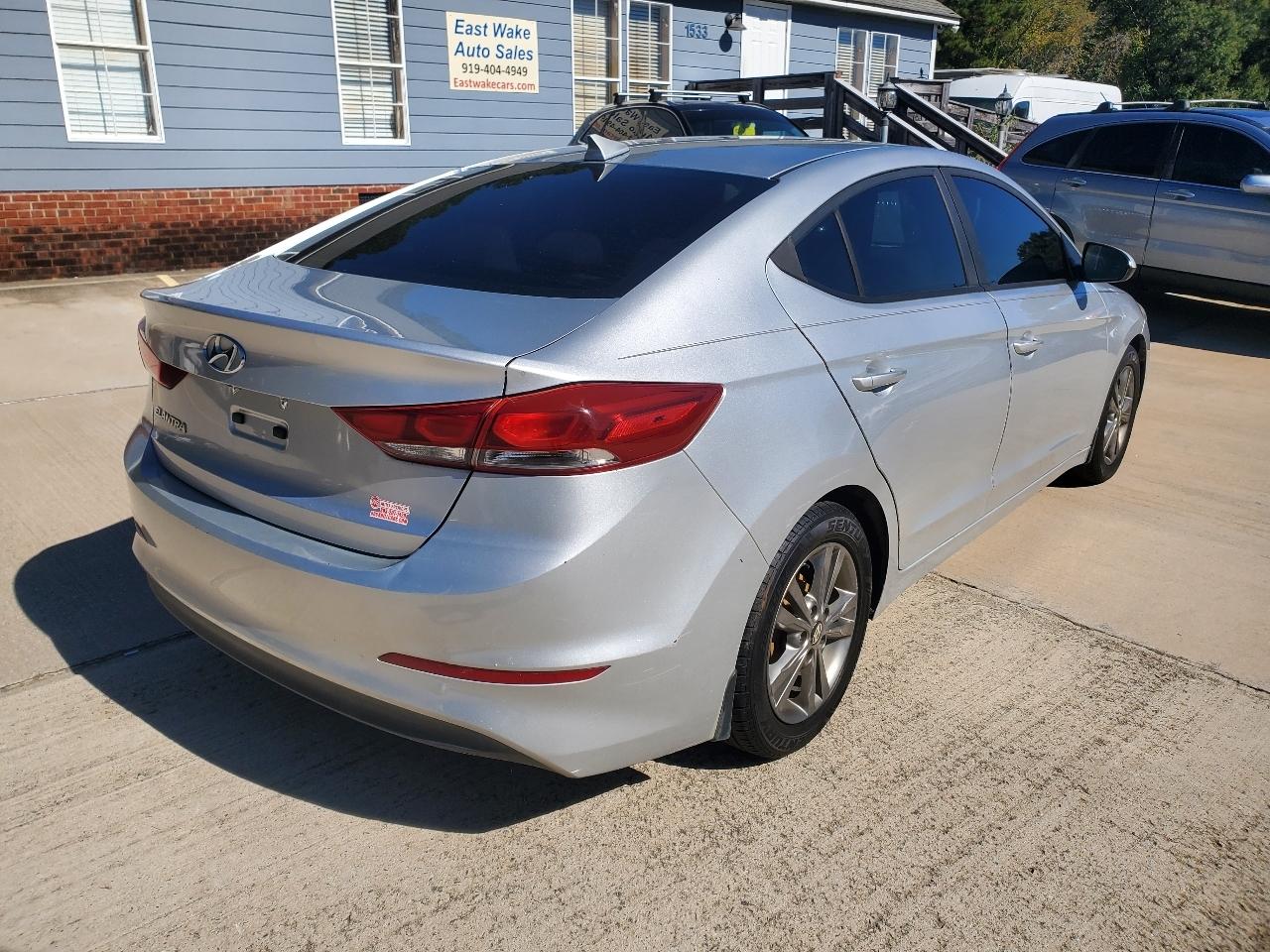 Hyundai Elantra SE Sedan 2017