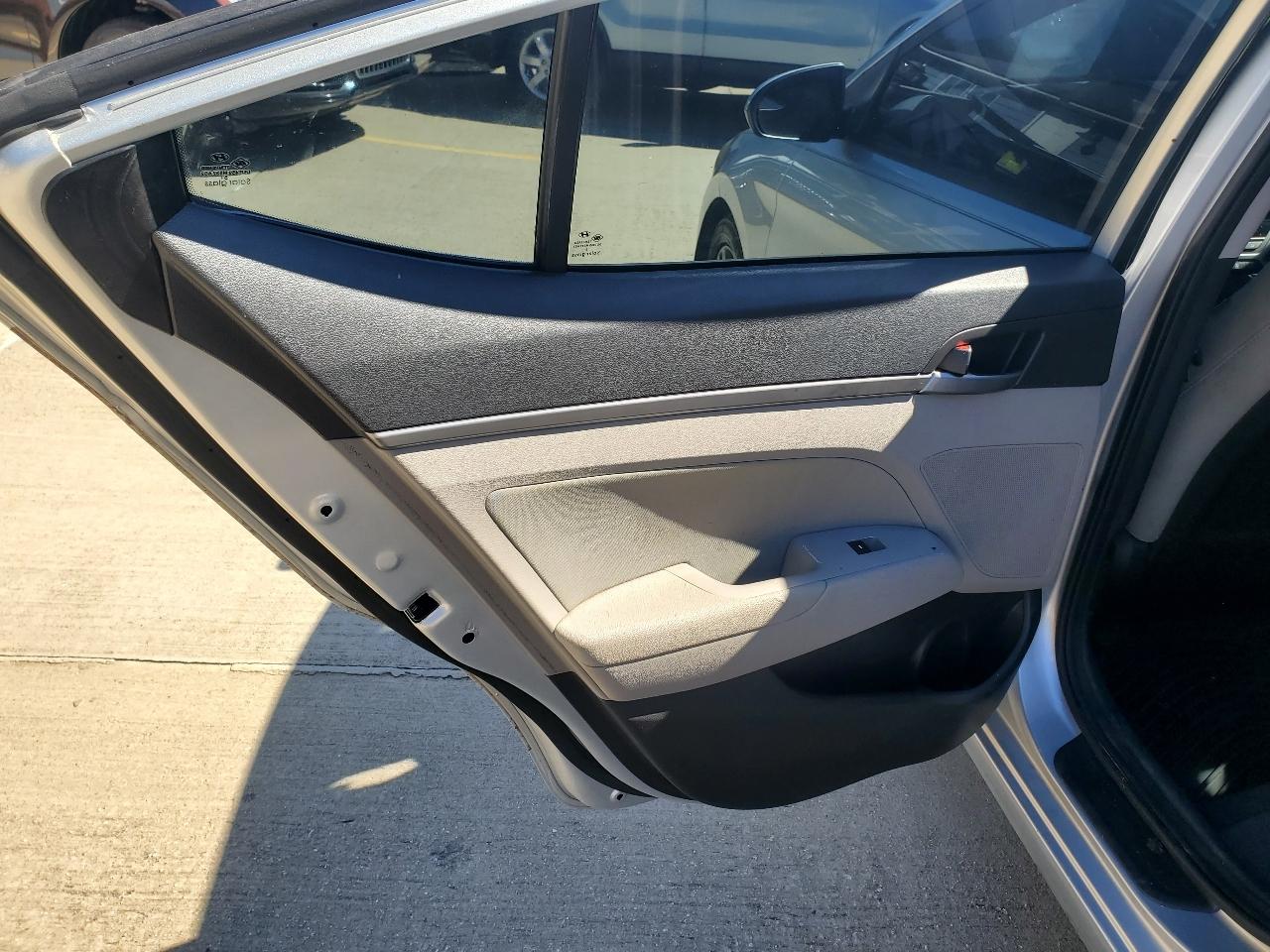Hyundai Elantra SE Sedan 2017