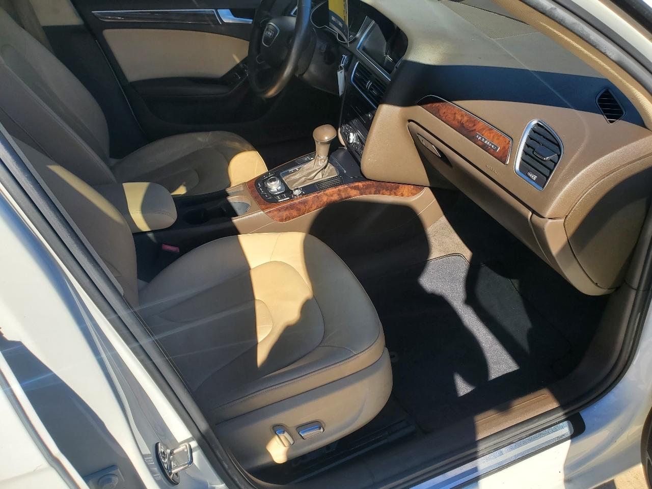 Audi A4 2.0T Sedan quattro Tiptronic 2014