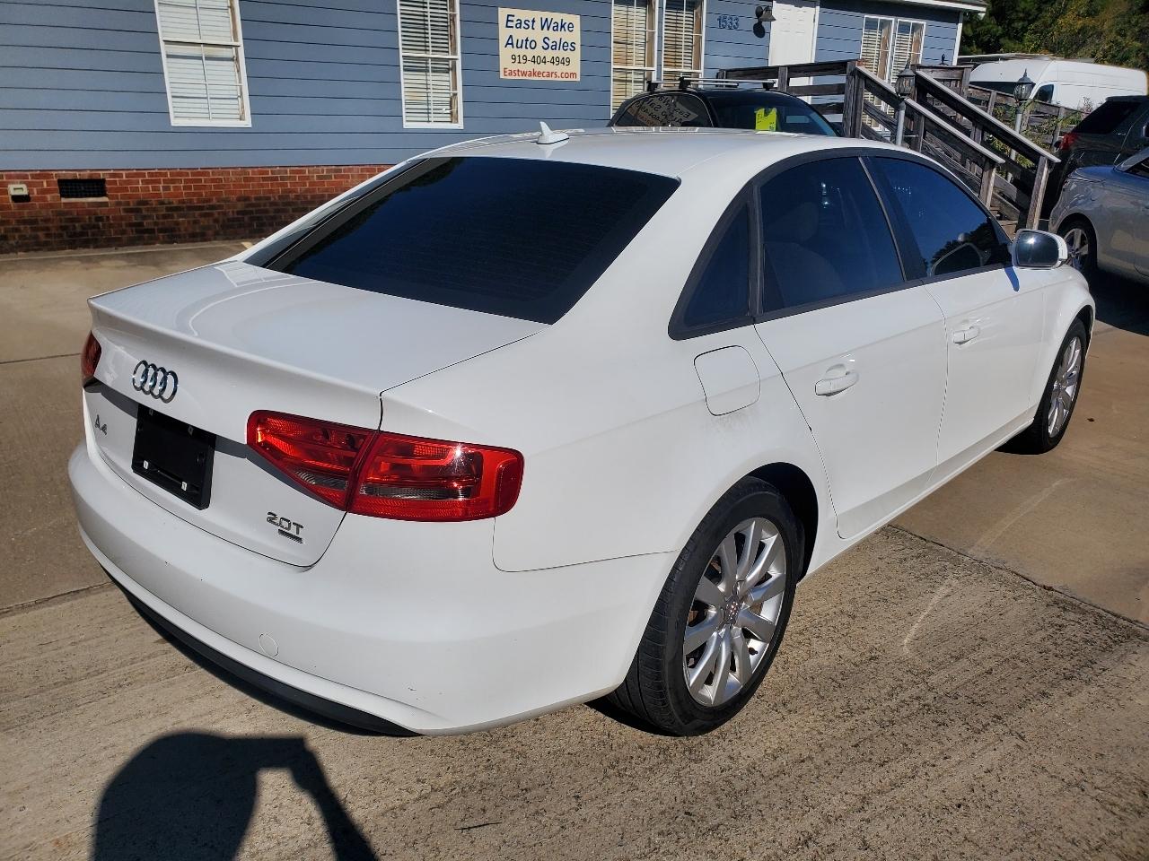 Audi A4 2.0T Sedan quattro Tiptronic 2014
