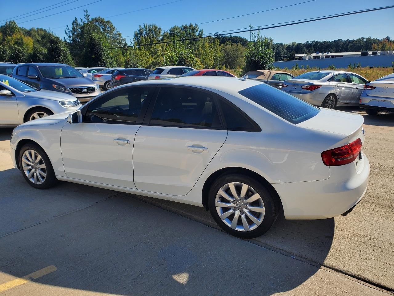 Audi A4 2.0T Sedan quattro Tiptronic 2014