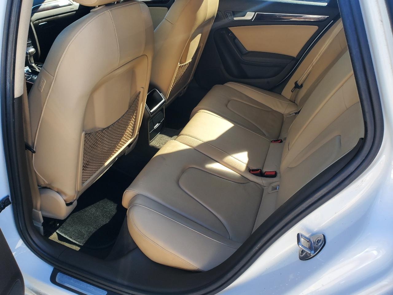 Audi A4 2.0T Sedan quattro Tiptronic 2014