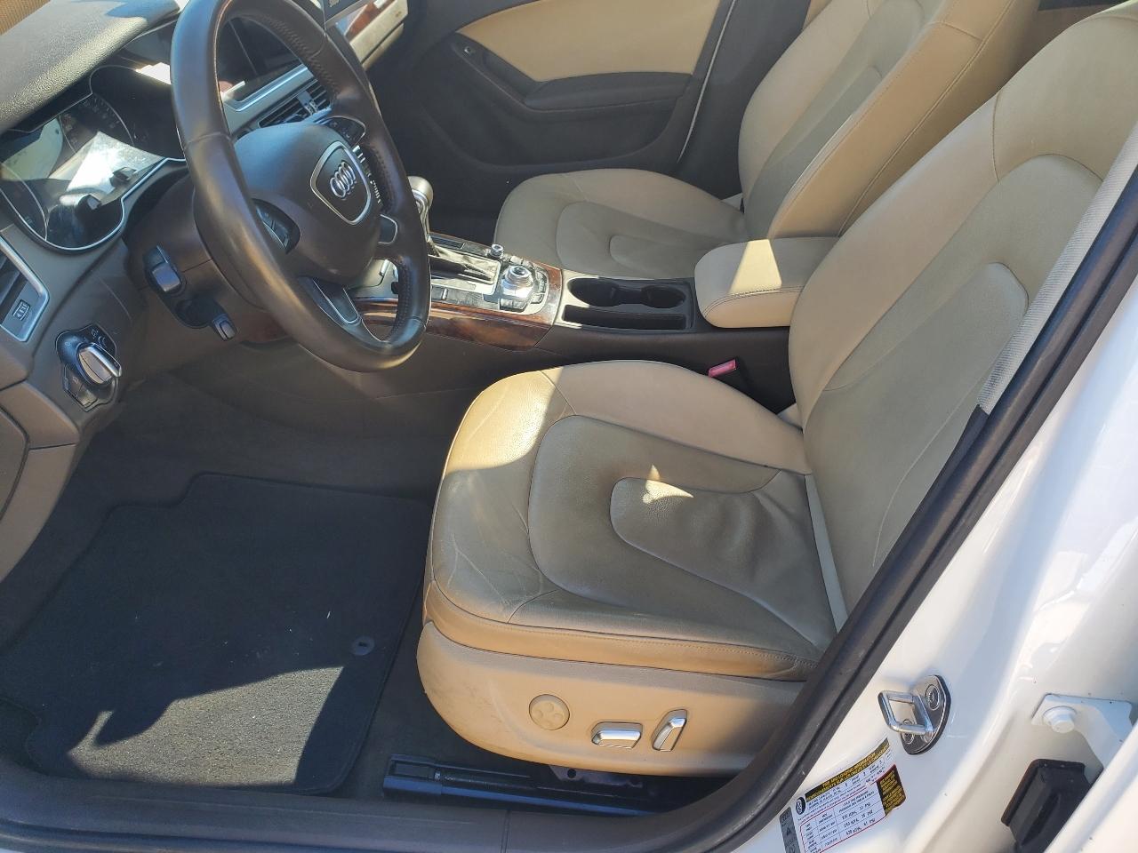Audi A4 2.0T Sedan quattro Tiptronic 2014