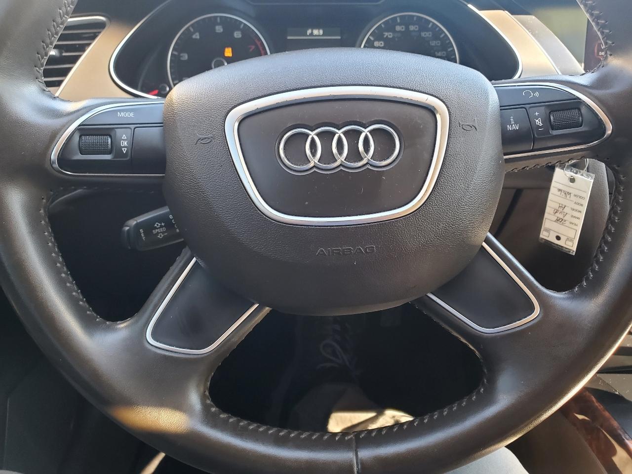 Audi A4 2.0T Sedan quattro Tiptronic 2014