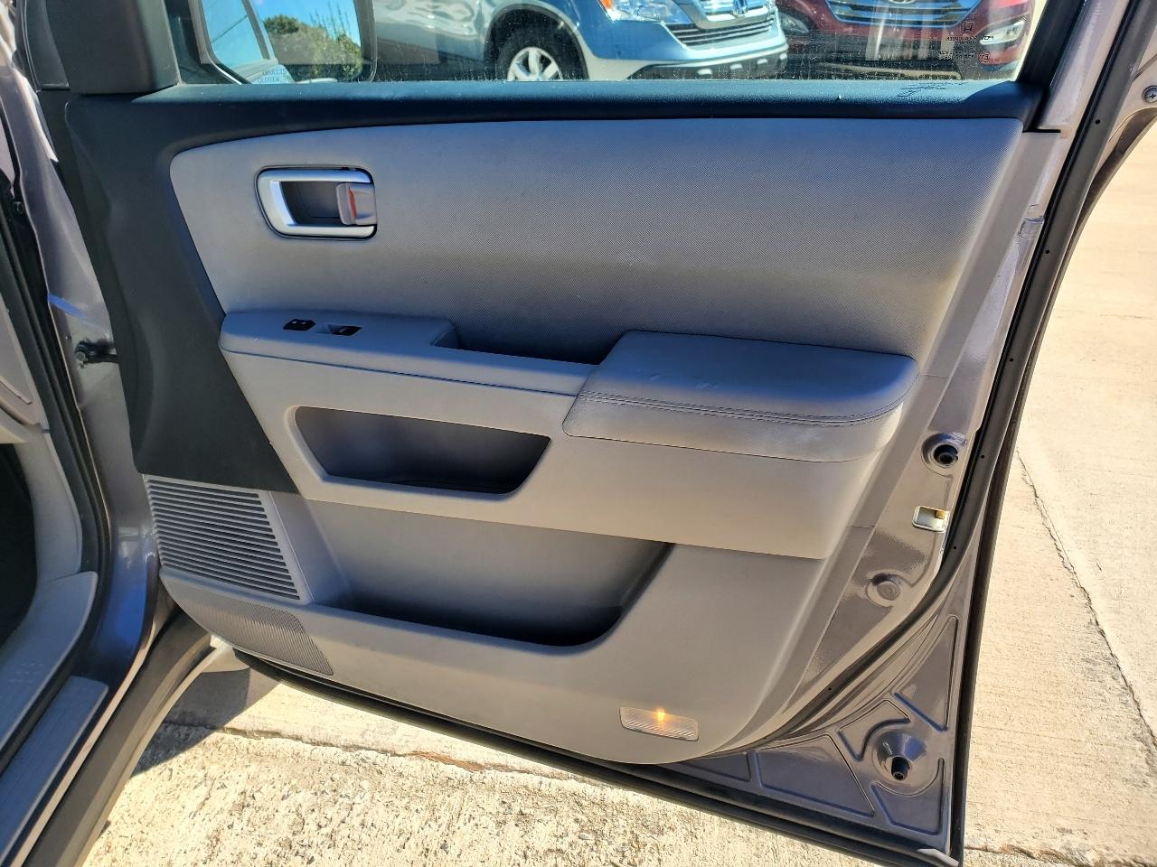 Honda Pilot LX 4WD 5-Spd AT 2014