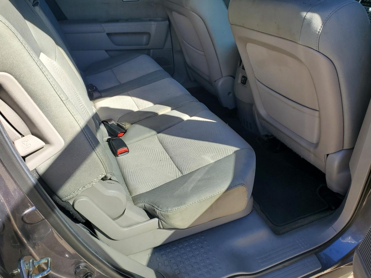 Honda Pilot LX 4WD 5-Spd AT 2014