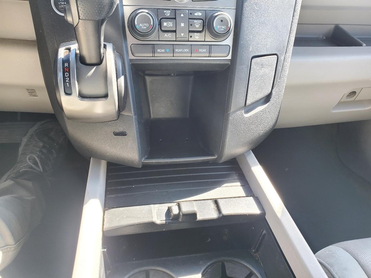 Honda Pilot LX 4WD 5-Spd AT 2014