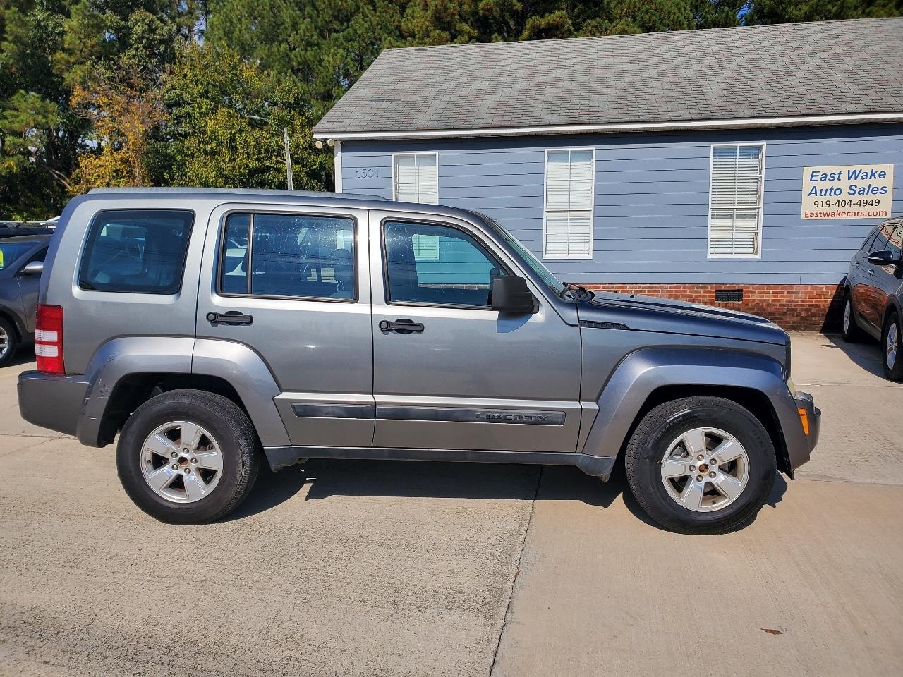 Jeep Liberty Sport 4WD 2012
