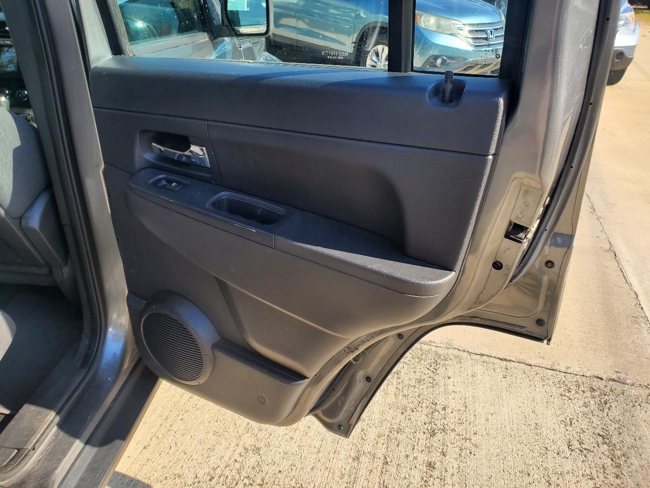 Jeep Liberty Sport 4WD 2012