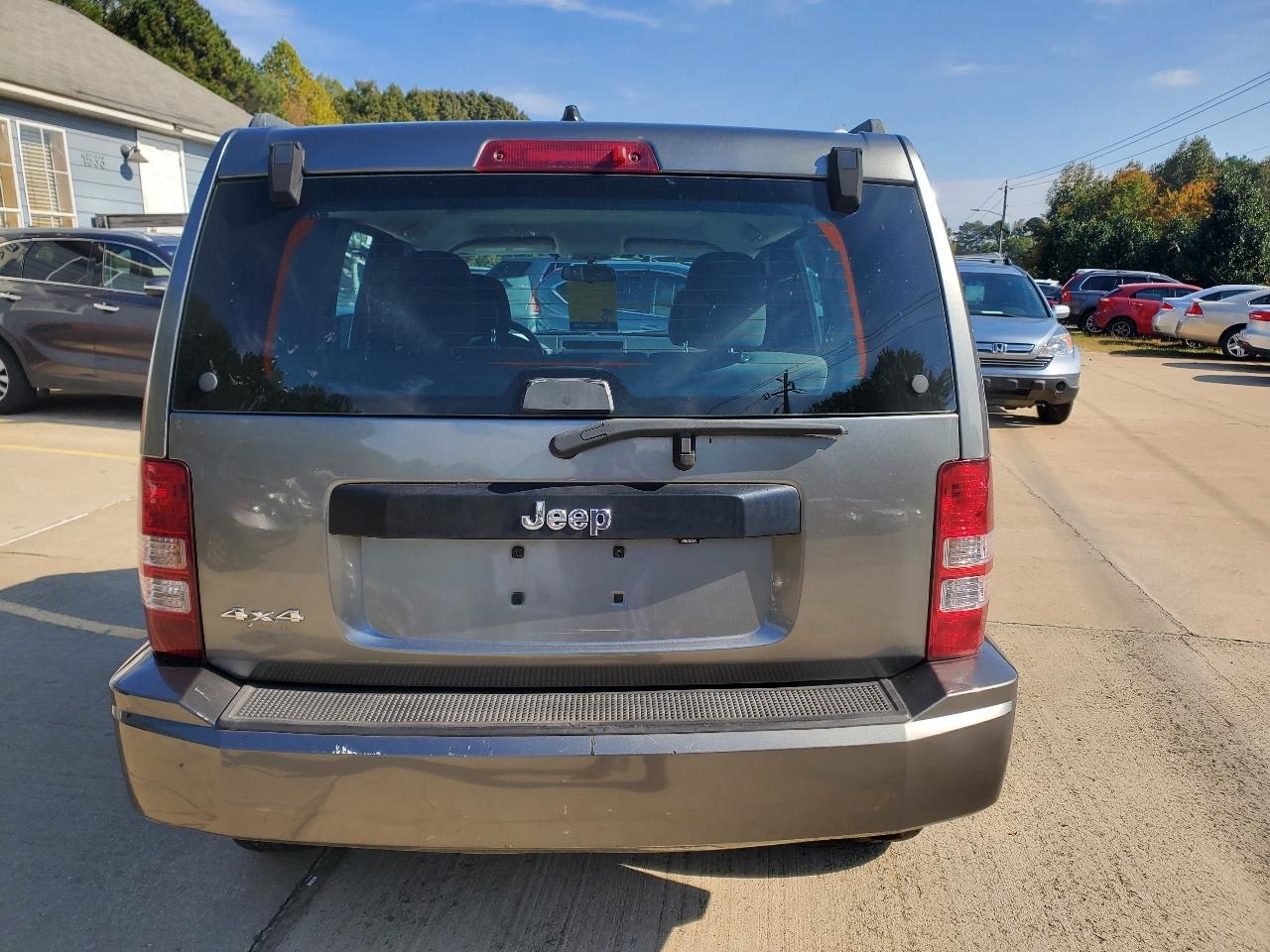 Jeep Liberty Sport 4WD 2012