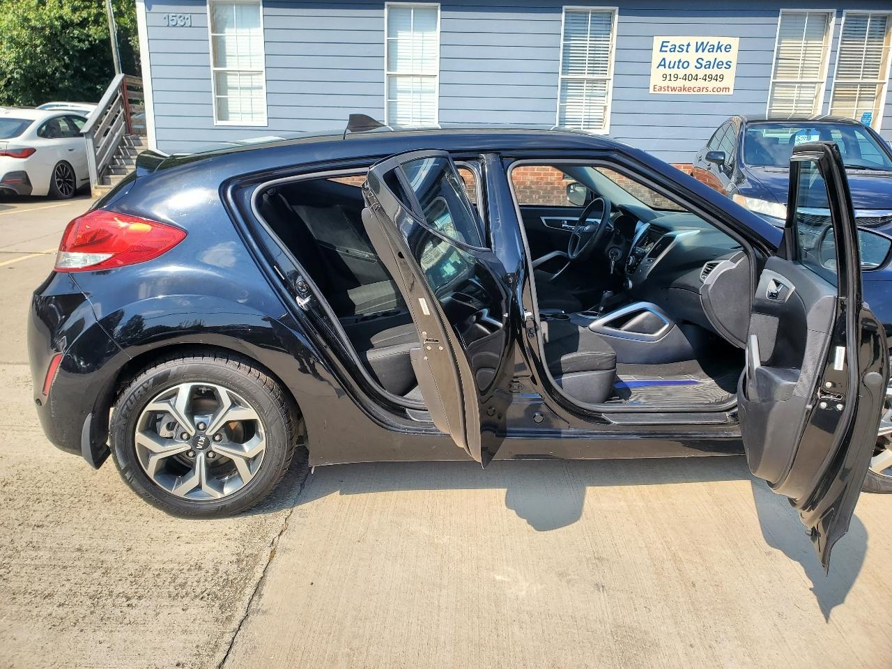 Hyundai Veloster 3dr Cpe Auto w/Tech 2015
