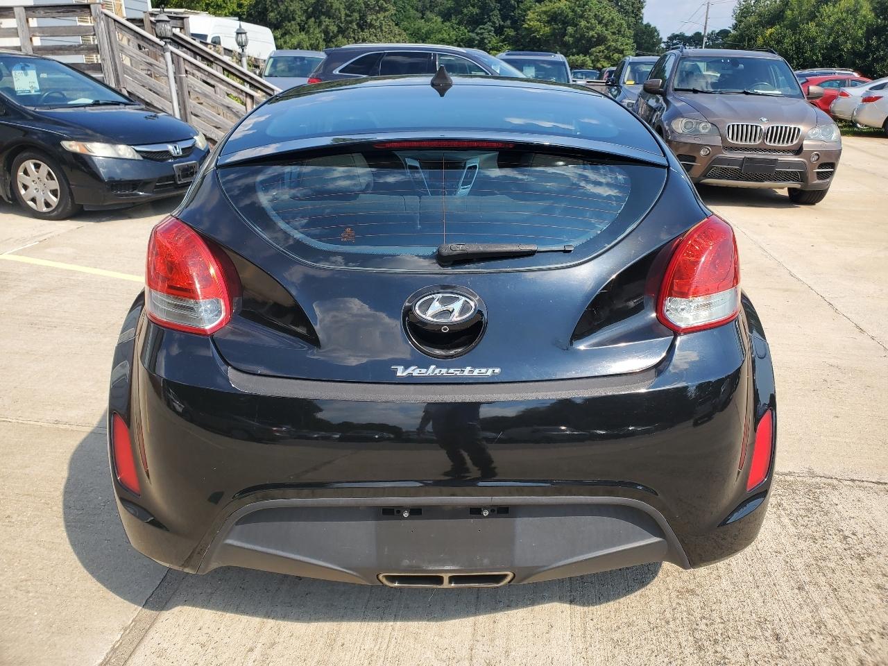 Hyundai Veloster 3dr Cpe Auto w/Tech 2015