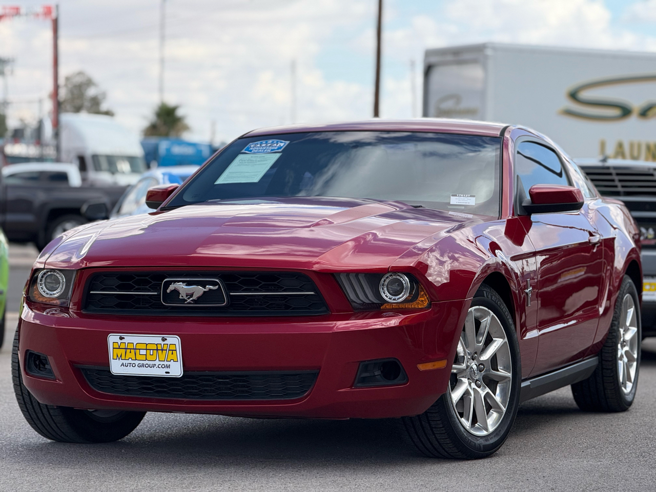 2011 Ford Mustang V6 photo 2