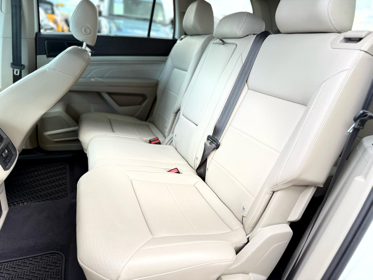 Volkswagen Atlas 3.6L V6 SE w/Technology 4MOTION 2022 Volkswagen Atlas 3.6L V6 SE w/Technology 4MOTION 2022