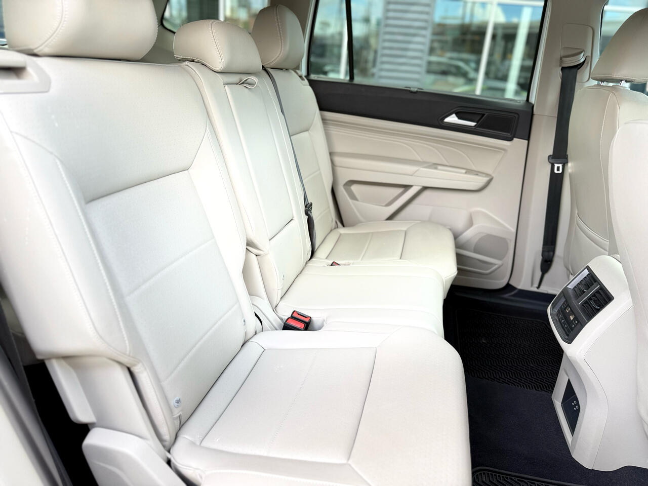 Volkswagen Atlas 3.6L V6 SE w/Technology 4MOTION 2022 Volkswagen Atlas 3.6L V6 SE w/Technology 4MOTION 2022