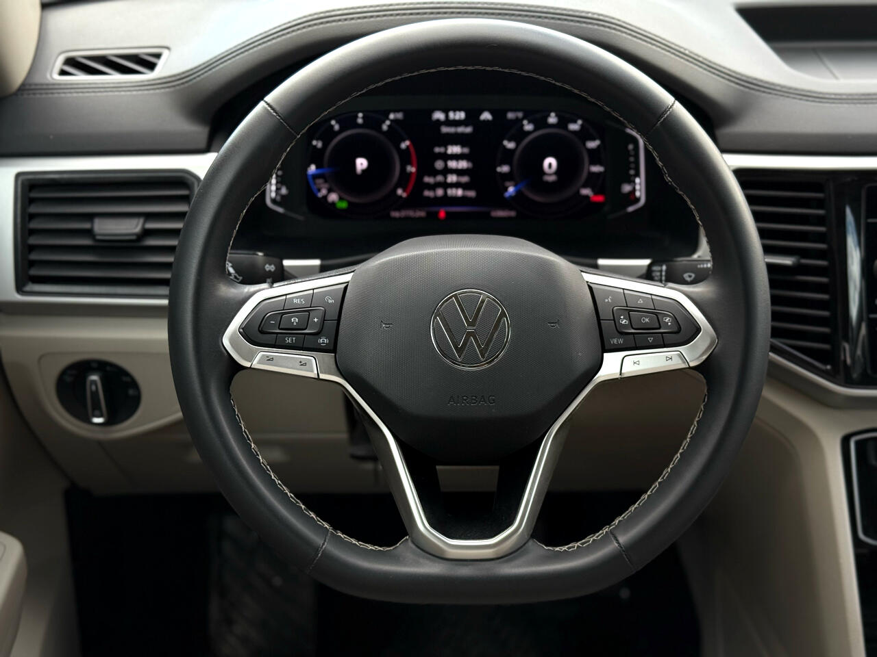 Volkswagen Atlas 3.6L V6 SE w/Technology 4MOTION 2022 Volkswagen Atlas 3.6L V6 SE w/Technology 4MOTION 2022