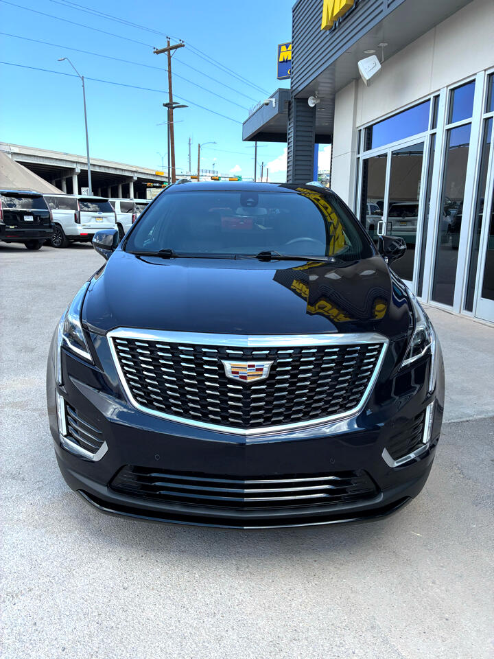 2021 Cadillac XT5 Luxury photo 2