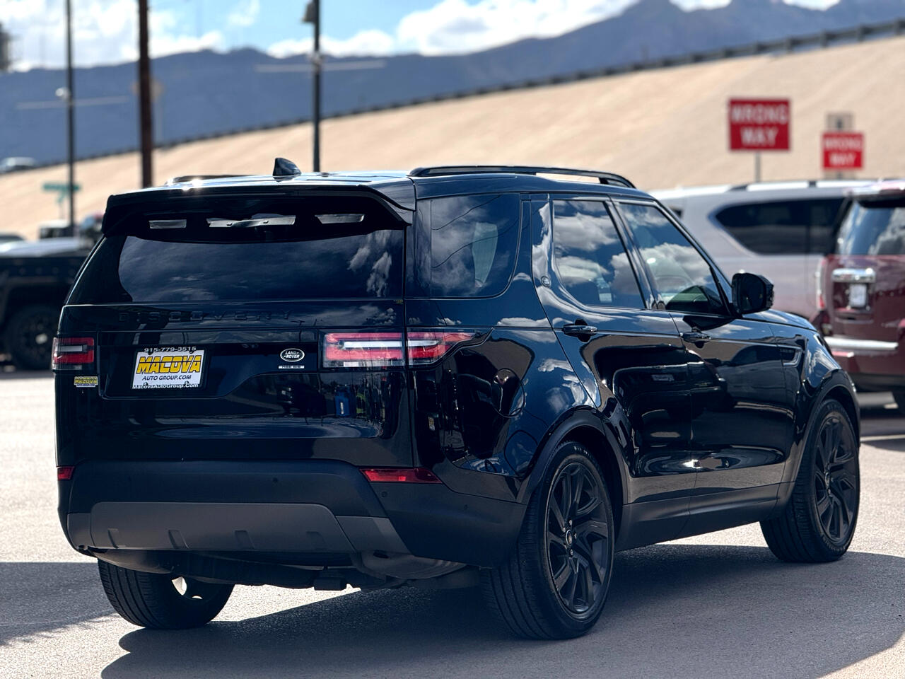2020 Land Rover Discovery HSE photo 7