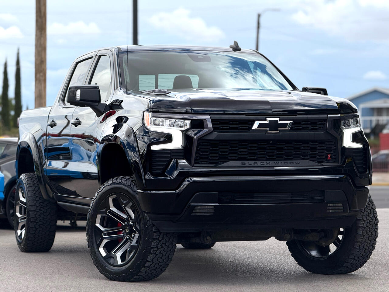 2023 Chevrolet Silverado 1500 RST photo 2