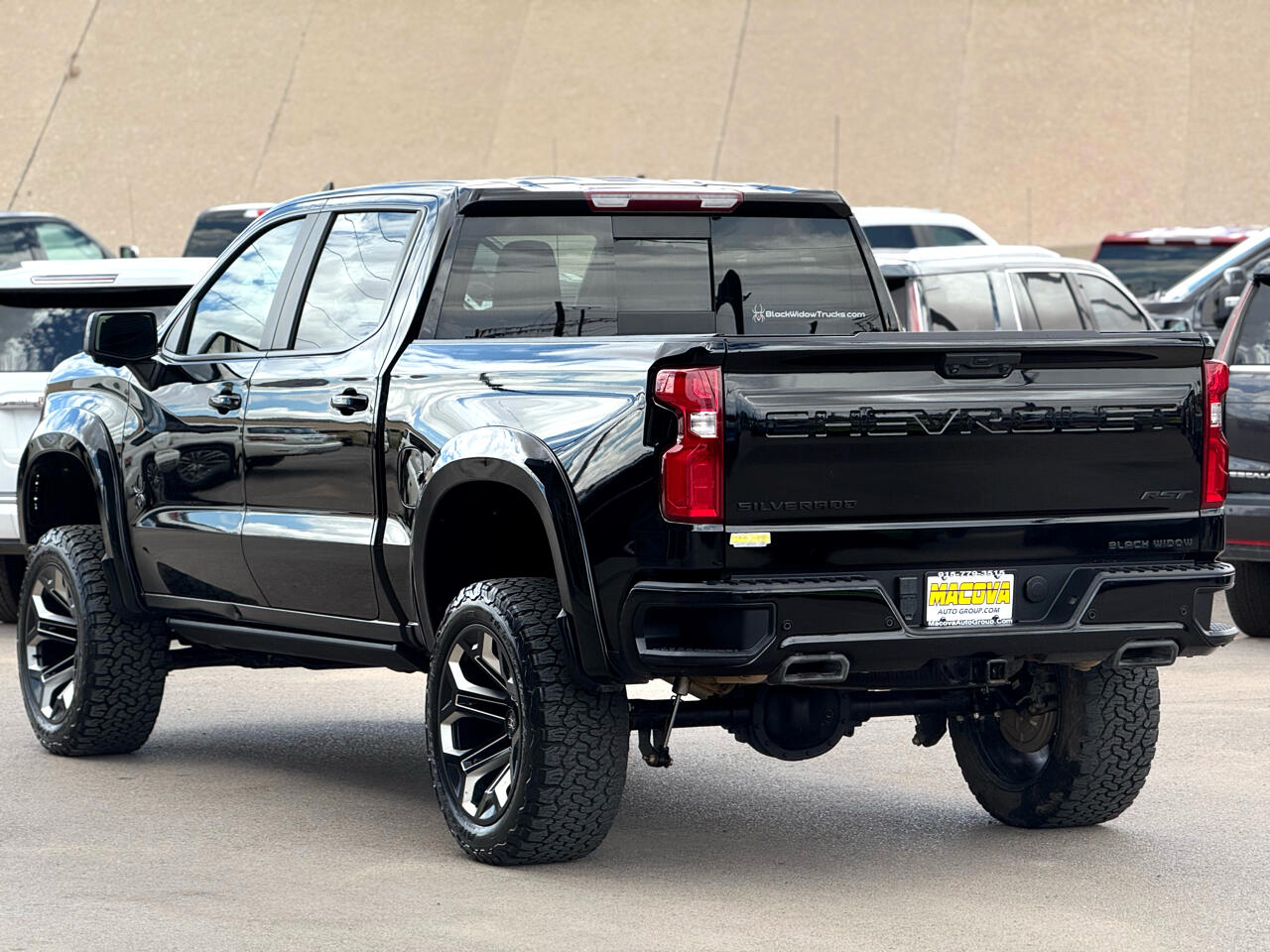 2023 Chevrolet Silverado 1500 RST photo 5