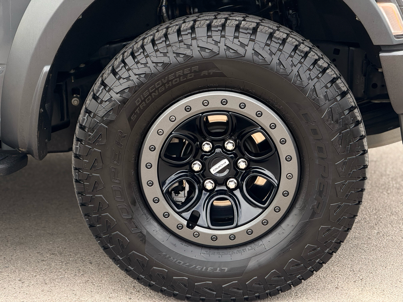Ford F-150 Raptor 4WD SuperCrew 5.5' Box 2021 Ford F-150 Raptor 4WD SuperCrew 5.5' Box 2021