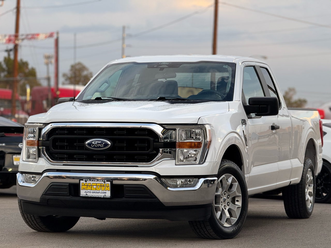 Ford F-150 XLT 2WD SuperCab 8' Box 2022 Ford F-150 XLT 2WD SuperCab 8' Box 2022