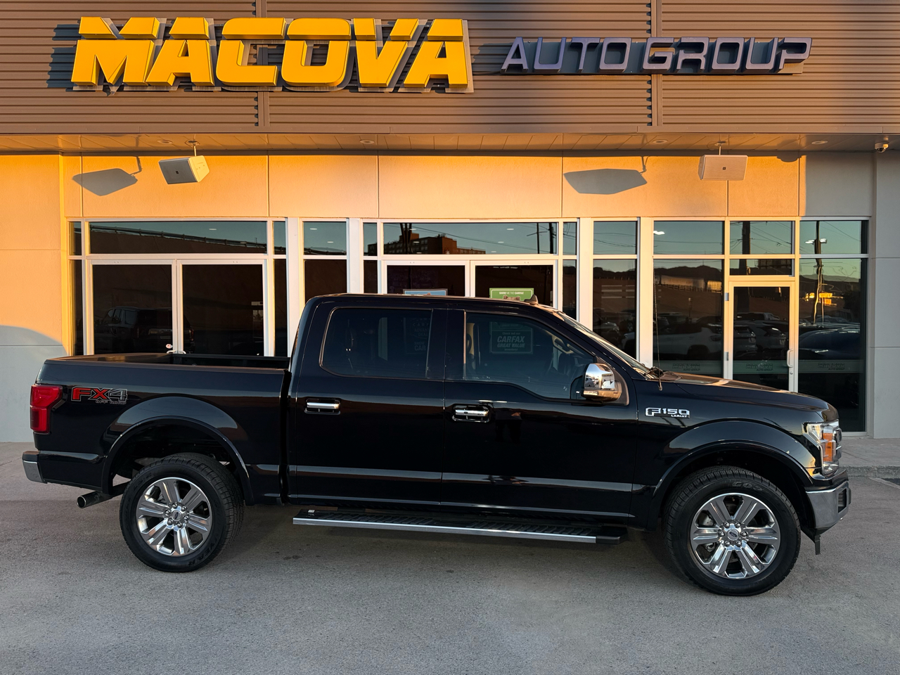 Ford F-150 Lariat 4WD SuperCrew 5.5' Box 2019 Ford F-150 Lariat 4WD SuperCrew 5.5' Box 2019