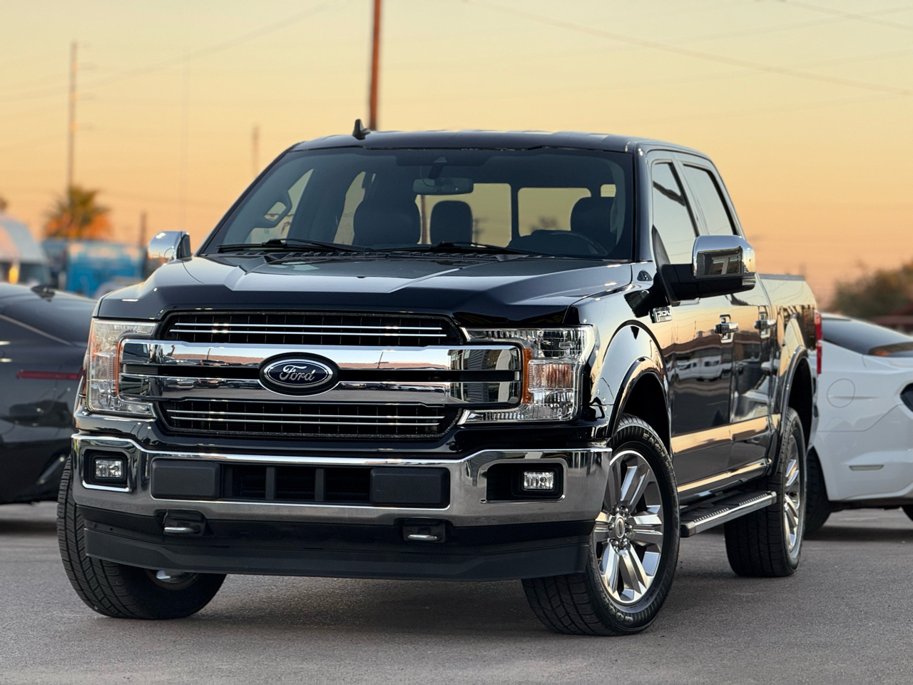 Ford F-150 Lariat 4WD SuperCrew 5.5' Box 2019 Ford F-150 Lariat 4WD SuperCrew 5.5' Box 2019