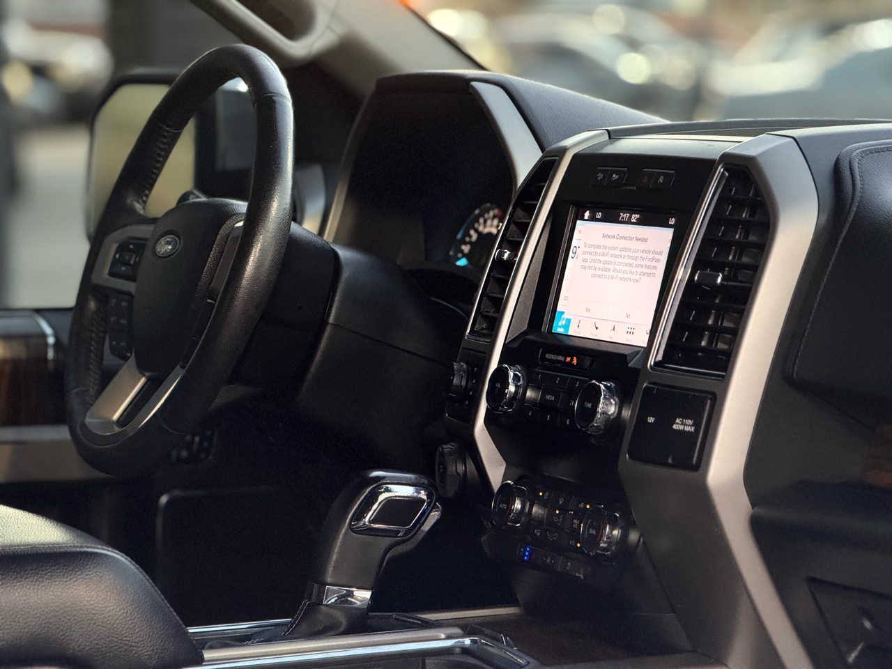 Ford F-150 Lariat 4WD SuperCrew 5.5' Box 2019 Ford F-150 Lariat 4WD SuperCrew 5.5' Box 2019