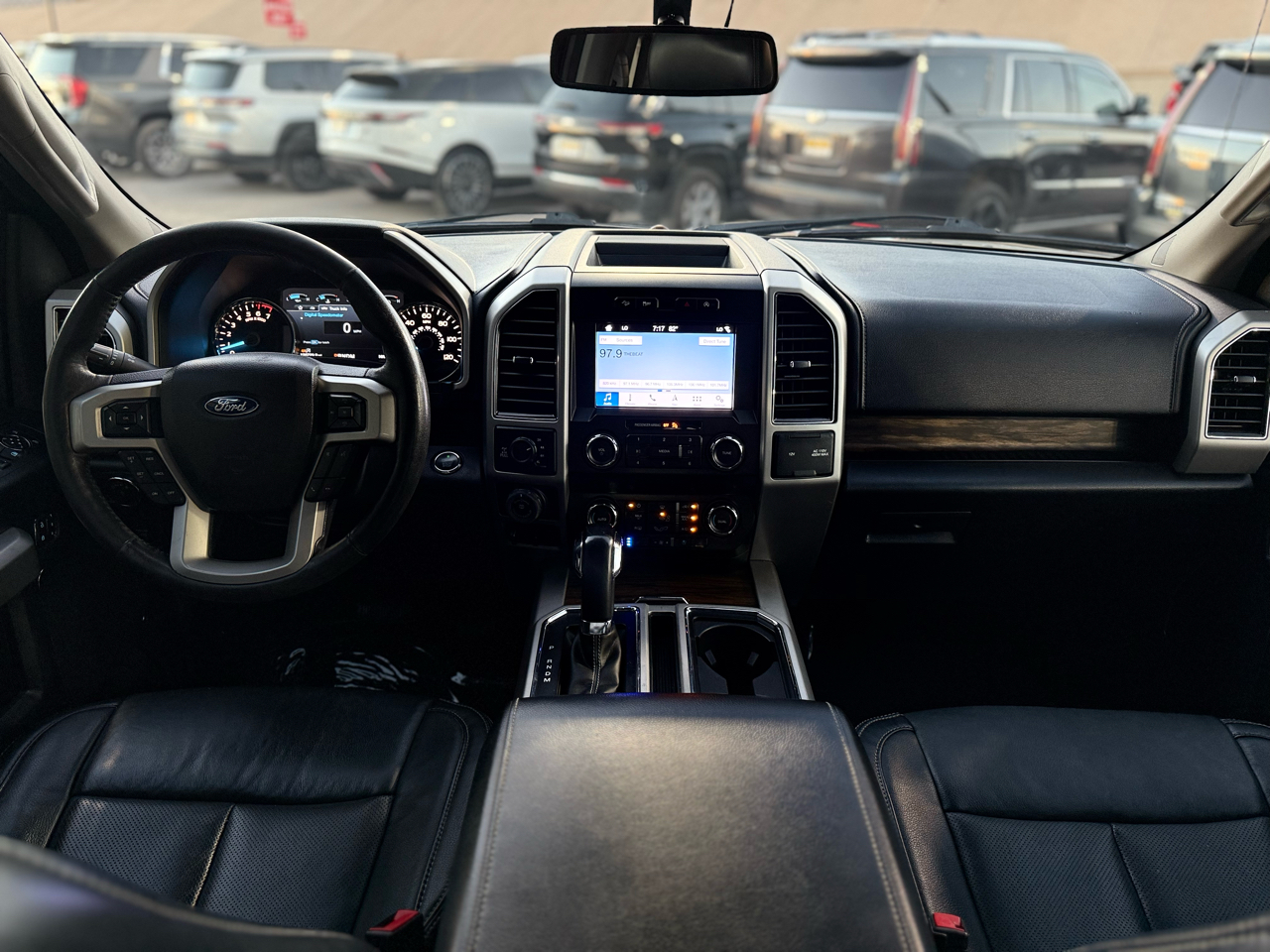 Ford F-150 Lariat 4WD SuperCrew 5.5' Box 2019 Ford F-150 Lariat 4WD SuperCrew 5.5' Box 2019