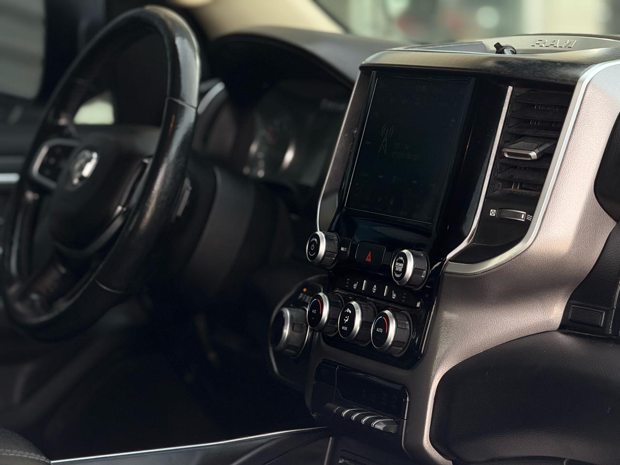 RAM 1500 Big Horn/Lone Star 4x4 Crew Cab 5'7" Box 2019