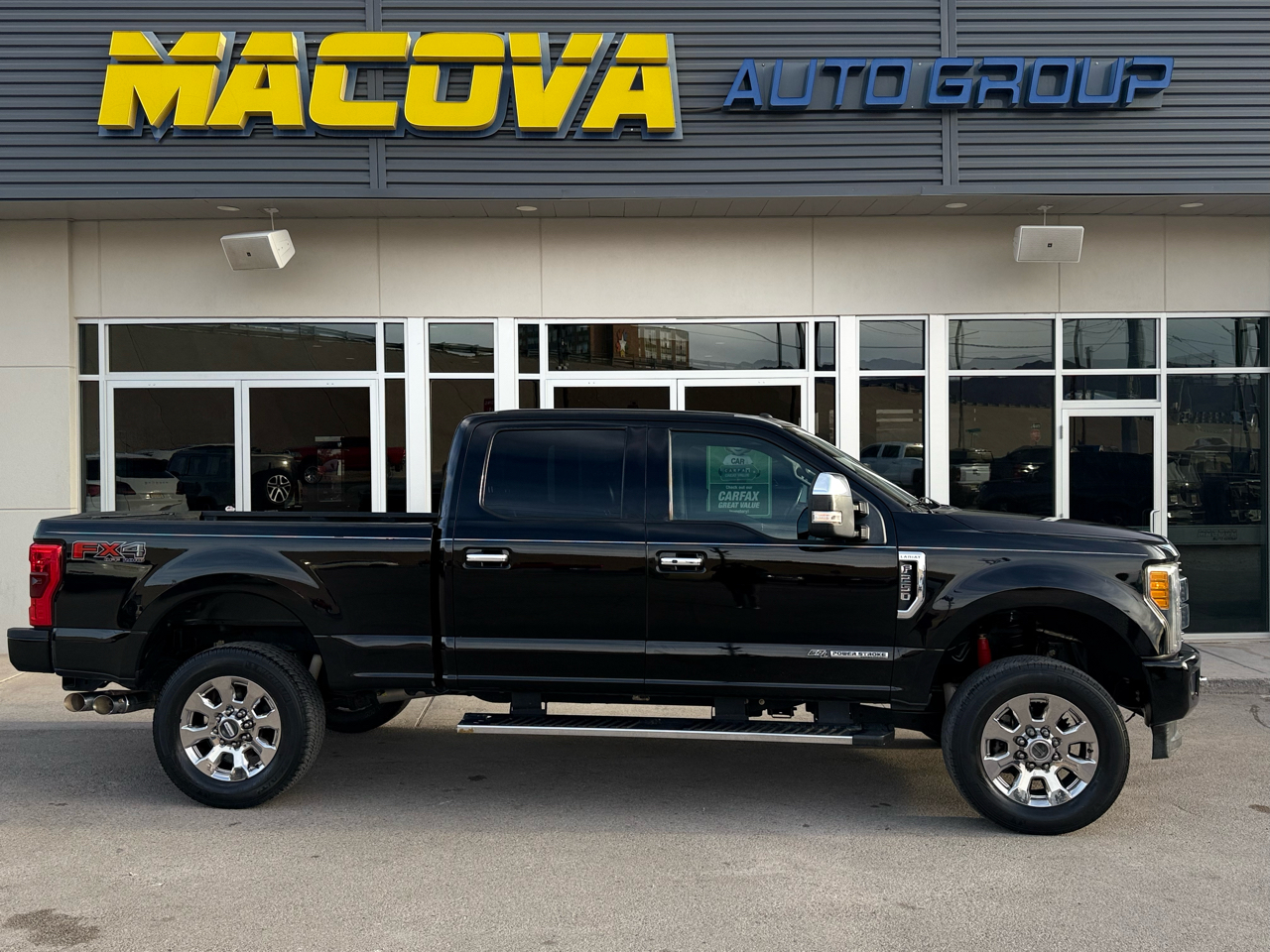 2017 Ford F-250 Super Duty Lariat's photo