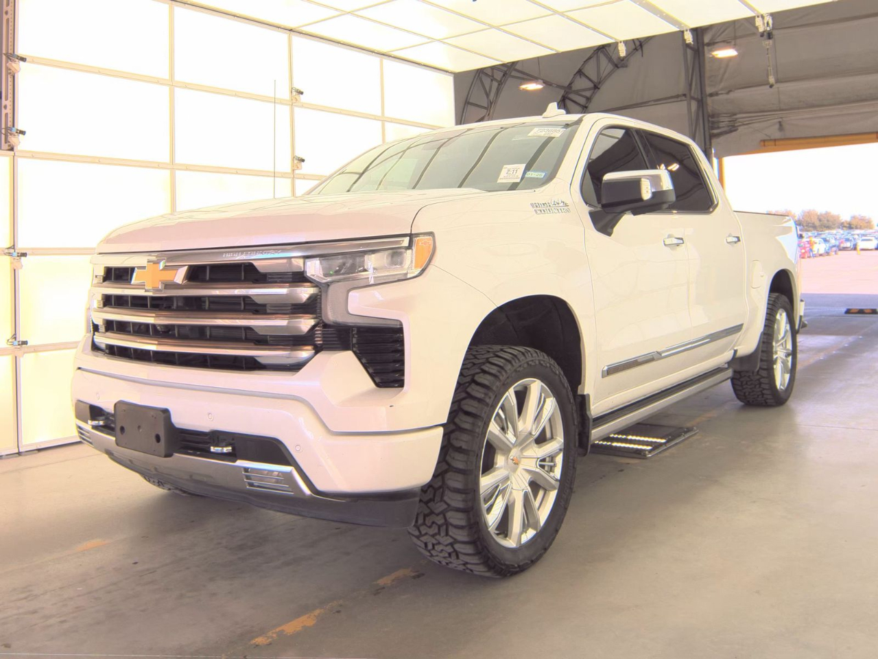 2022 Chevrolet Silverado 1500 4WD Crew Cab 147" High Country