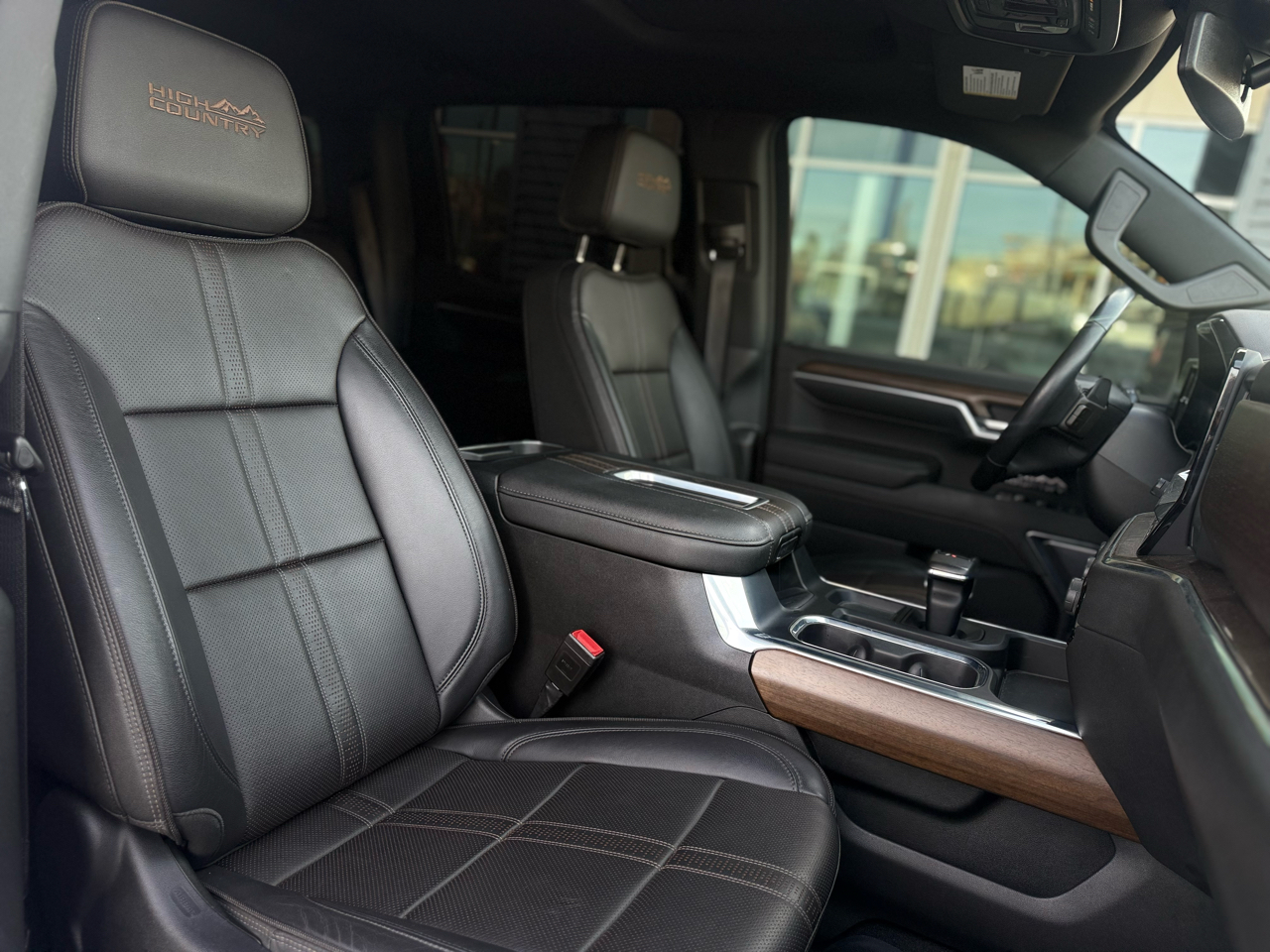 Chevrolet Silverado 1500 4WD Crew Cab 147" High Country 2022