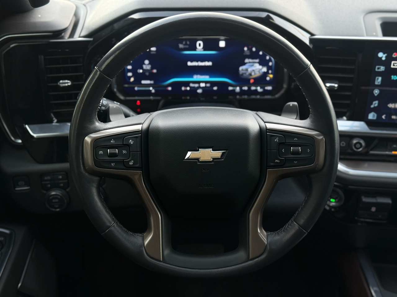 Chevrolet Silverado 1500 4WD Crew Cab 147" High Country 2022