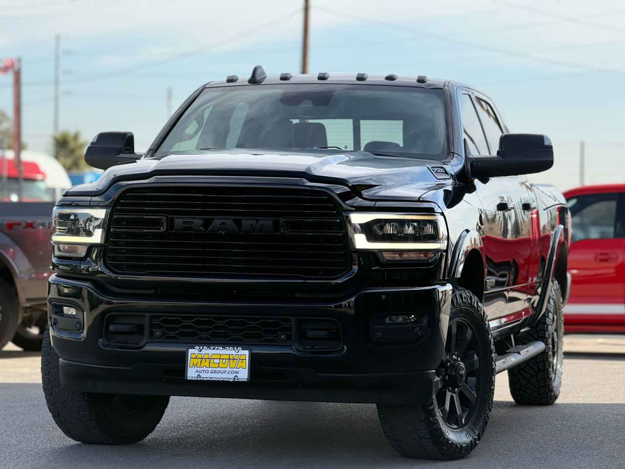 RAM 2500 Laramie 4x4 Mega Cab 6'4" Box 2020
