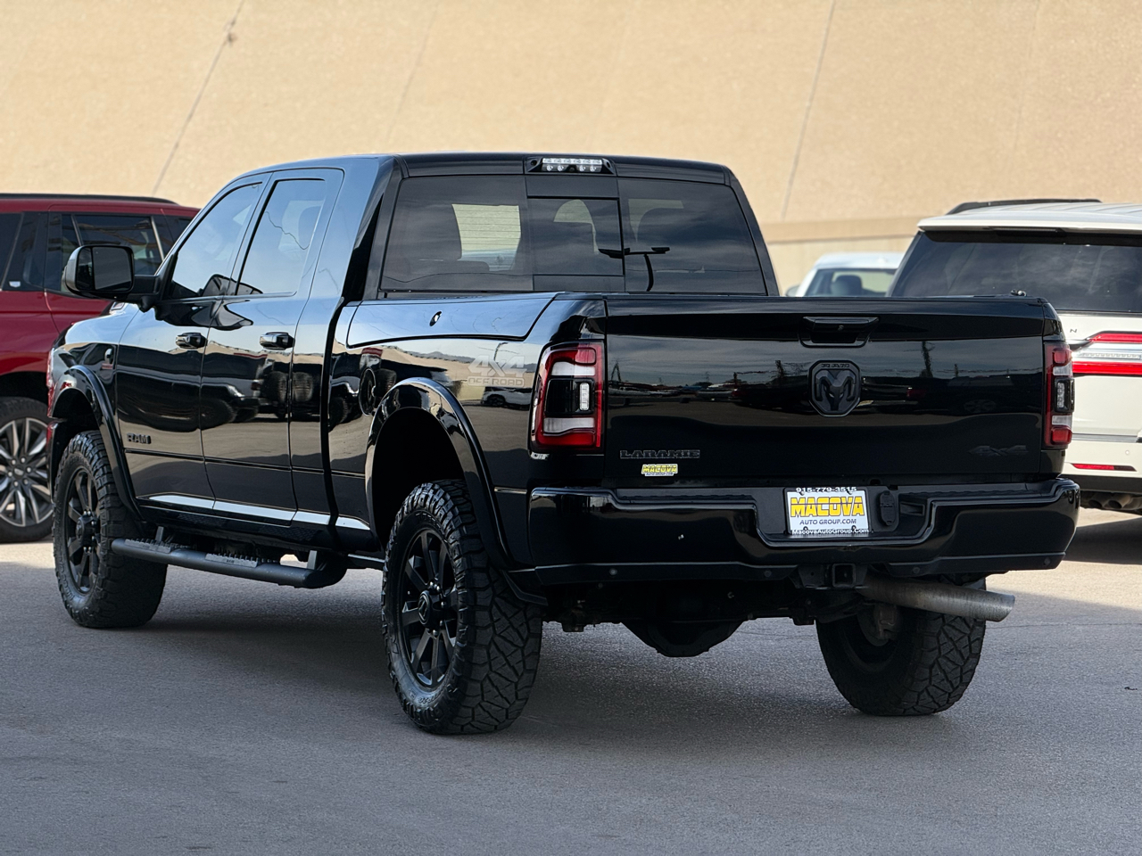 RAM 2500 Laramie 4x4 Mega Cab 6'4" Box 2020
