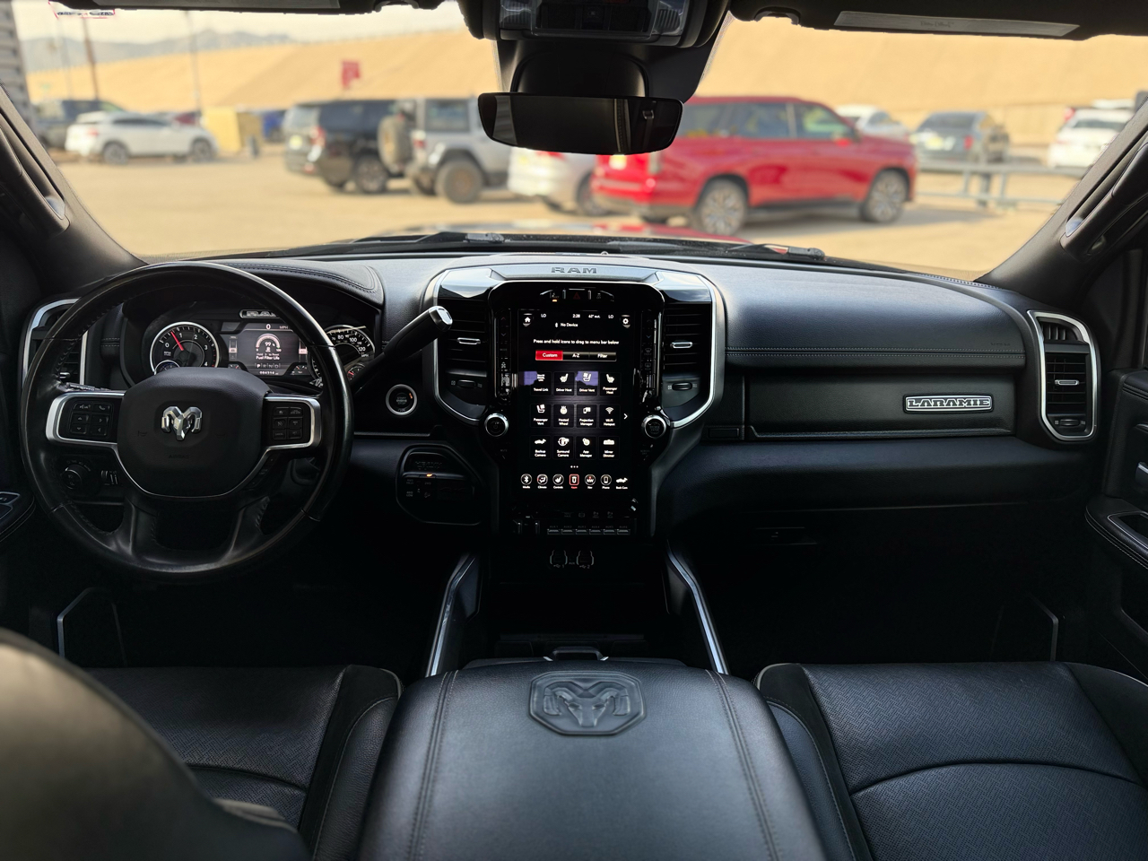 RAM 2500 Laramie 4x4 Mega Cab 6'4" Box 2020