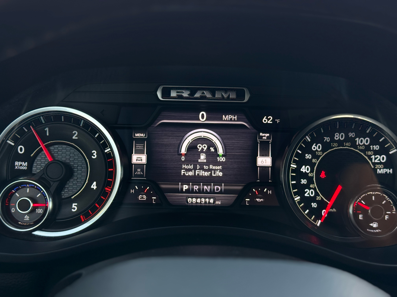 RAM 2500 Laramie 4x4 Mega Cab 6'4" Box 2020