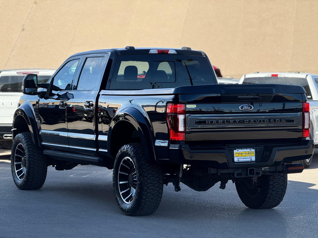 Ford Super Duty F-250 SRW Lariat 4WD Crew Cab 8' Box 2021