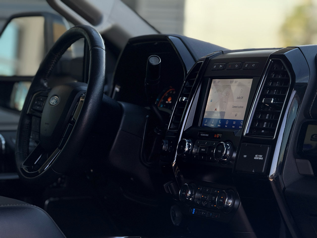 Ford Super Duty F-250 SRW Lariat 4WD Crew Cab 8' Box 2021