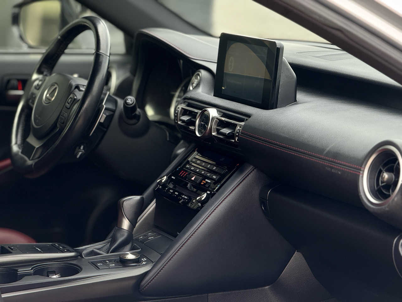 Lexus IS IS 300 AWD 2022