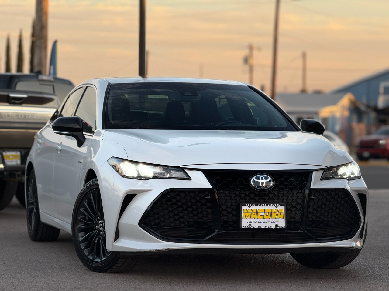 Toyota Avalon Hybrid XSE FWD (Natl) 2021