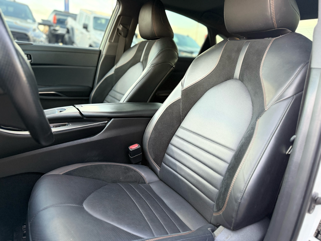 Toyota Avalon Hybrid XSE FWD (Natl) 2021