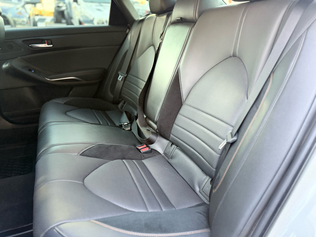 Toyota Avalon Hybrid XSE FWD (Natl) 2021