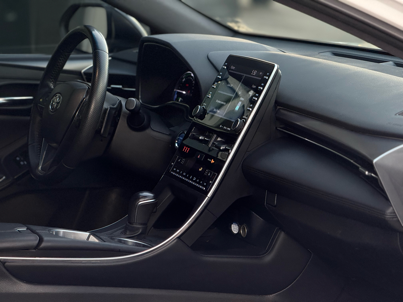 Toyota Avalon Hybrid XSE FWD (Natl) 2021