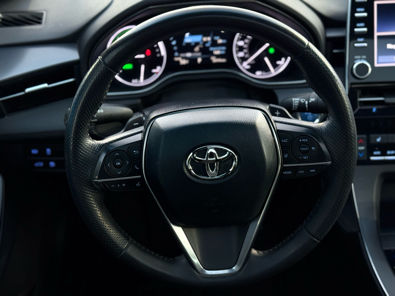 Toyota Avalon Hybrid XSE FWD (Natl) 2021