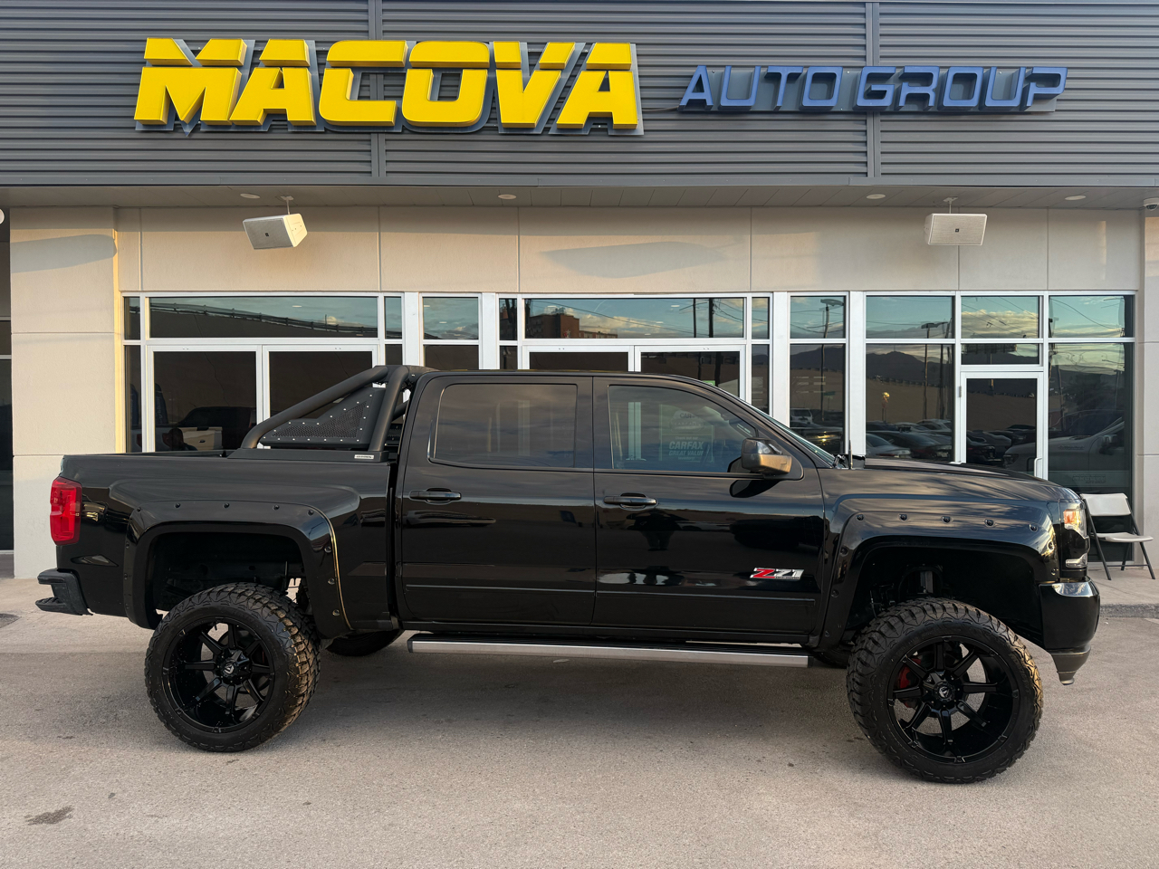 2017 Chevrolet Silverado 1500 4WD Crew Cab 143.5" LTZ w/2LZ