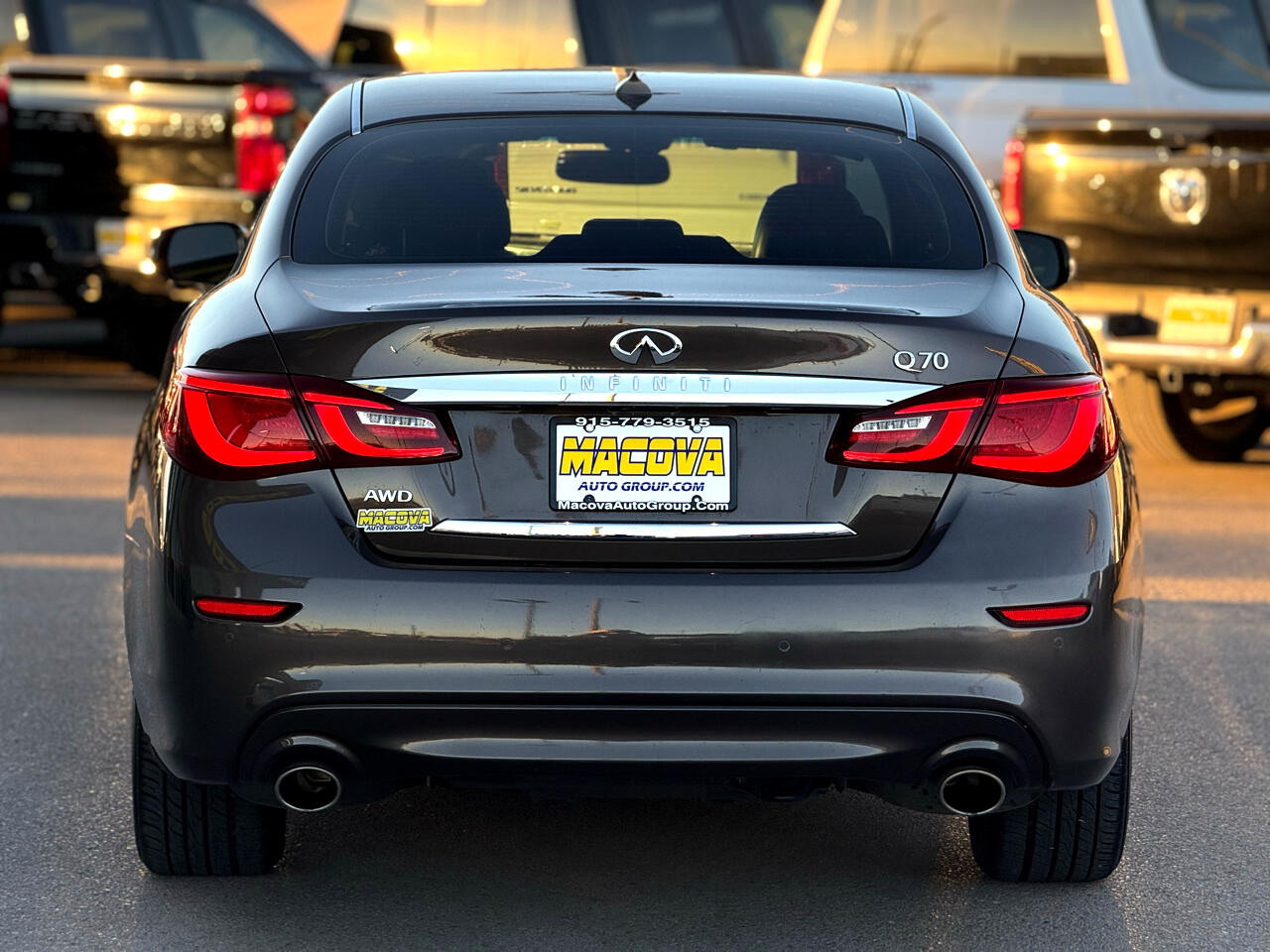 Infiniti Q70 3.7 LUXE AWD 2019