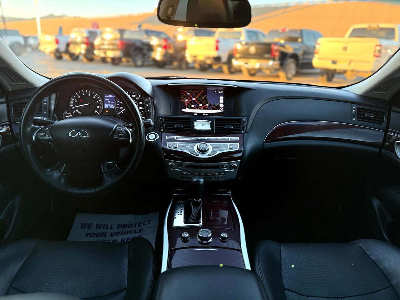 Infiniti Q70 3.7 LUXE AWD 2019